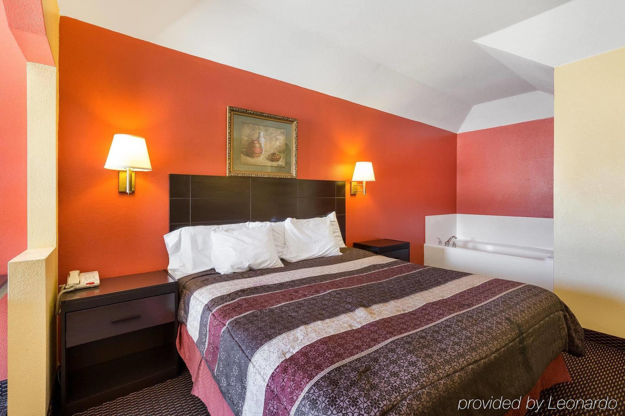 Rodeway Inn & Suites Humble Extérieur photo